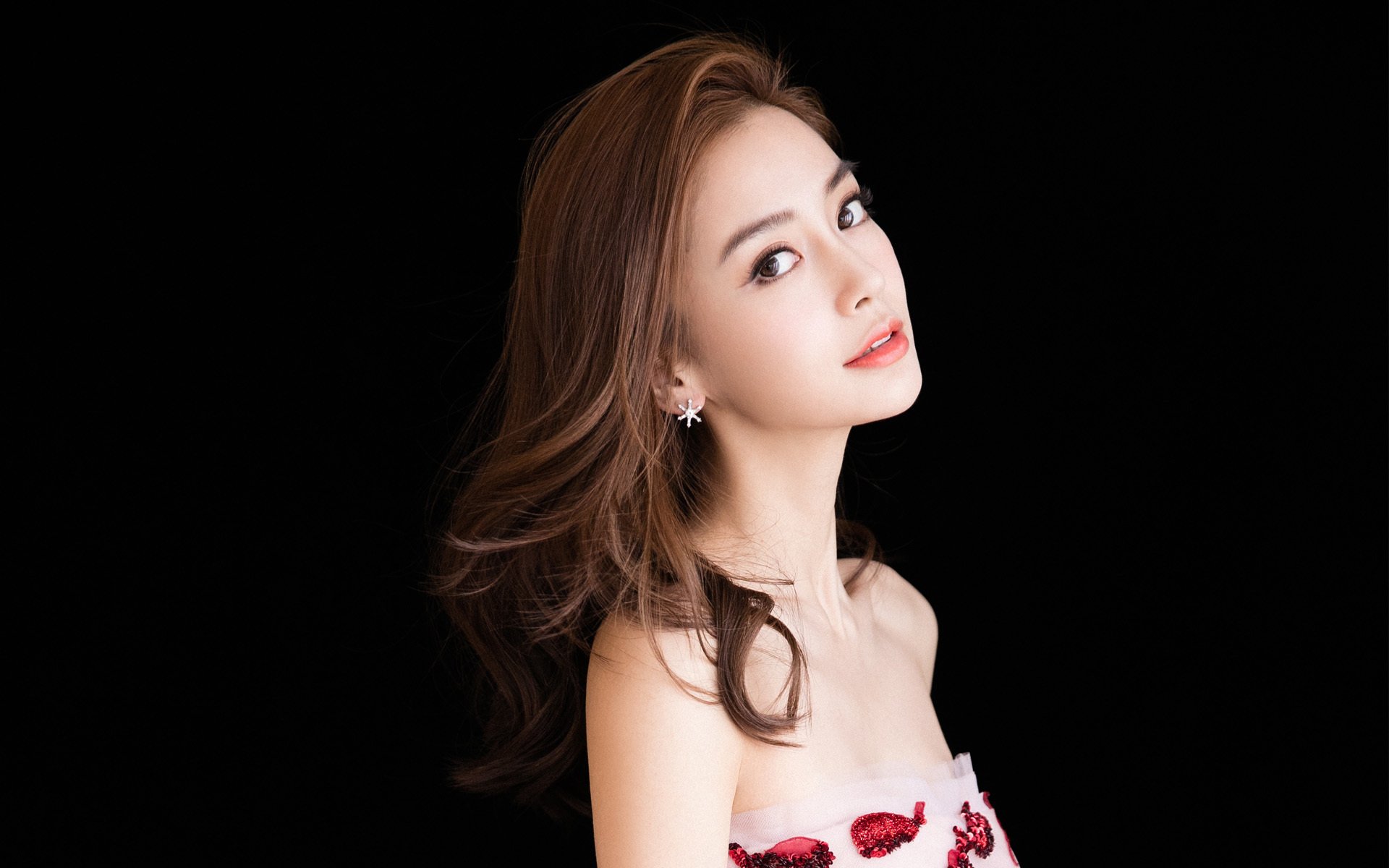 特斯·冯·迪克：精准的长传与突破能力，助力南非队打破僵局，冯·迪特里施