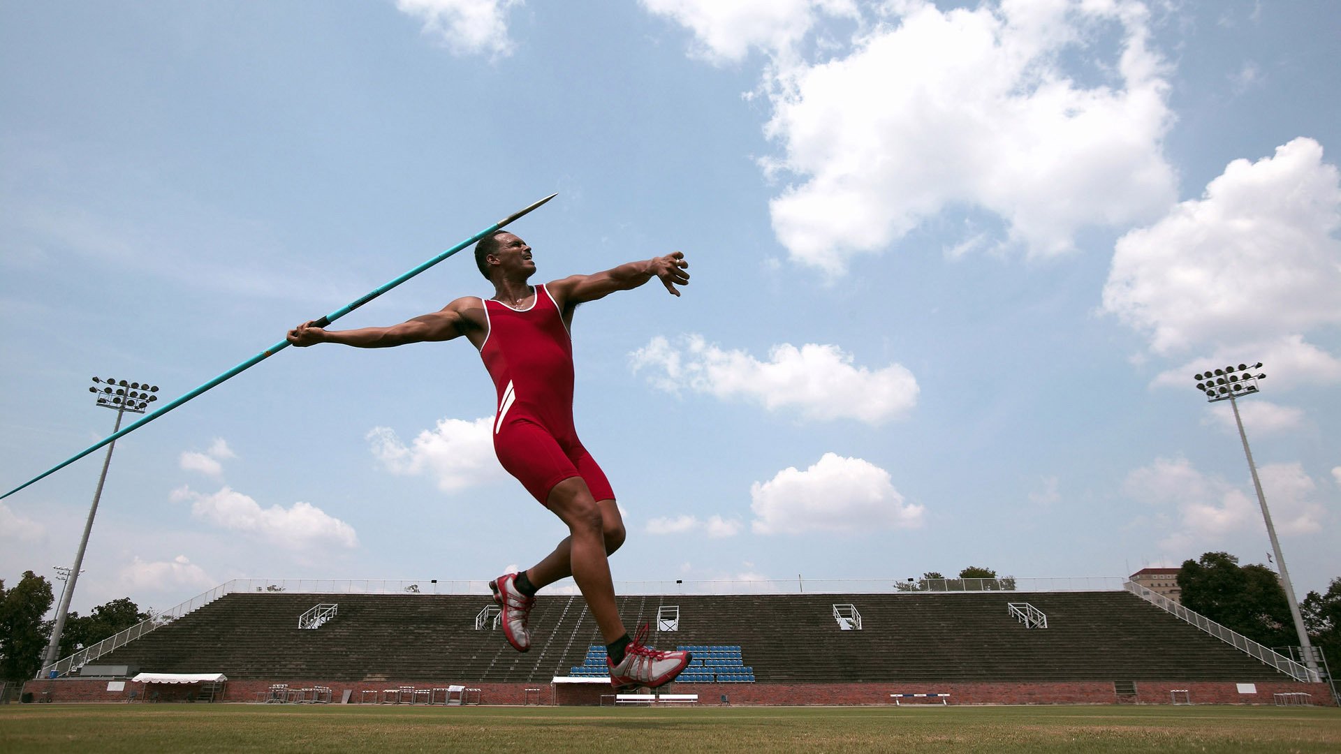 欧冠十六强：尤文主场C罗戴帽翻盘马竞 “打脸”所有质疑声