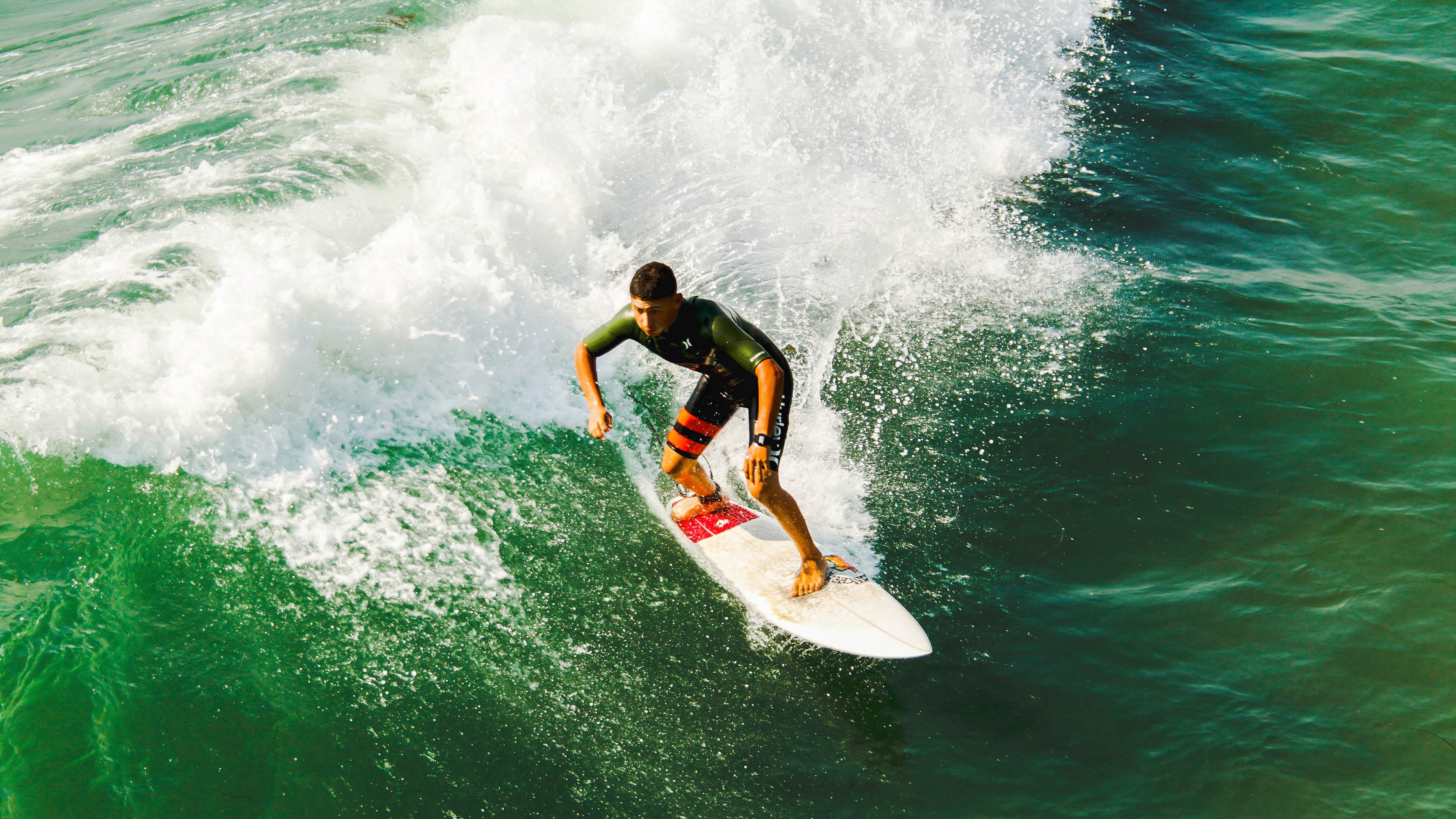 足坛最震撼的10个进球，震惊足坛